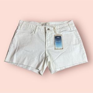 🆕 LEVI’s Mid Rise Shorts i